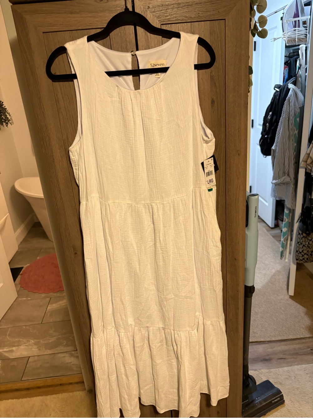 52SevenWhite Sleeveless Tiered Maxi Dress